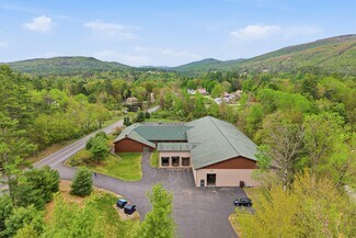 Plus de détails pour 149 NY-28N, North Creek, NY - Industriel/Logistique à vendre