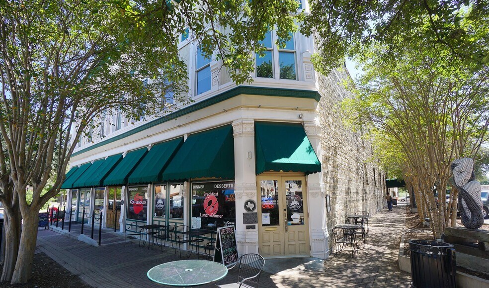 203 E Main St, Round Rock, TX à louer - Photo de l’immeuble – Image 1 sur 7