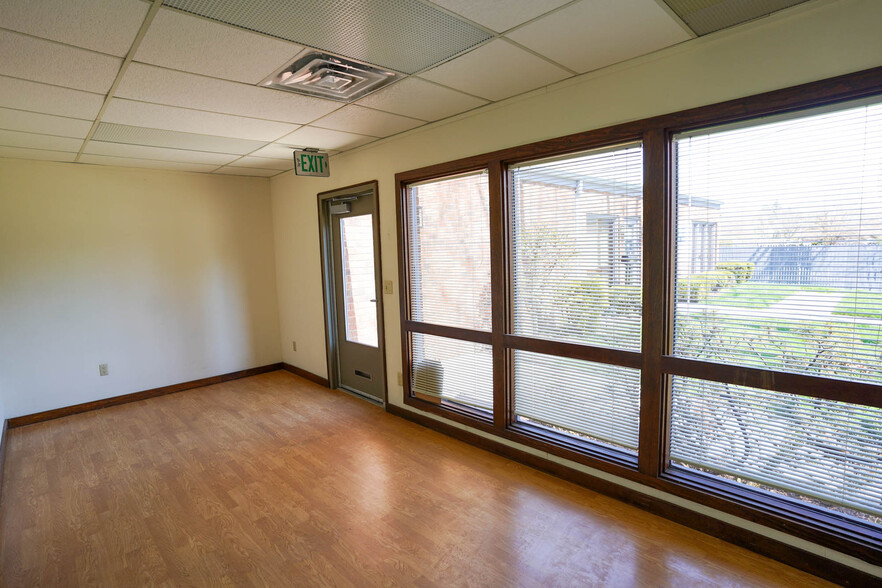 3401 Lake Ave, Fort Wayne, IN à louer - Photo de l’immeuble – Image 3 sur 5