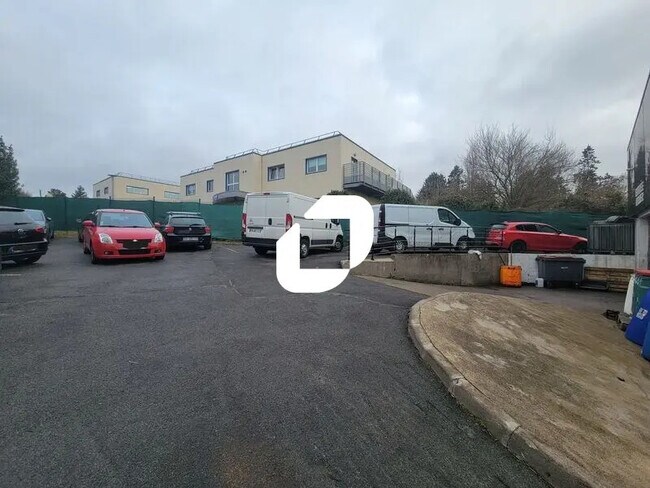 Plus de détails pour Bureau, Local d'activités à louer