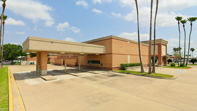 2228 Trenton Rd, McAllen, TX à louer Photo de l’immeuble– Image 1 sur 7