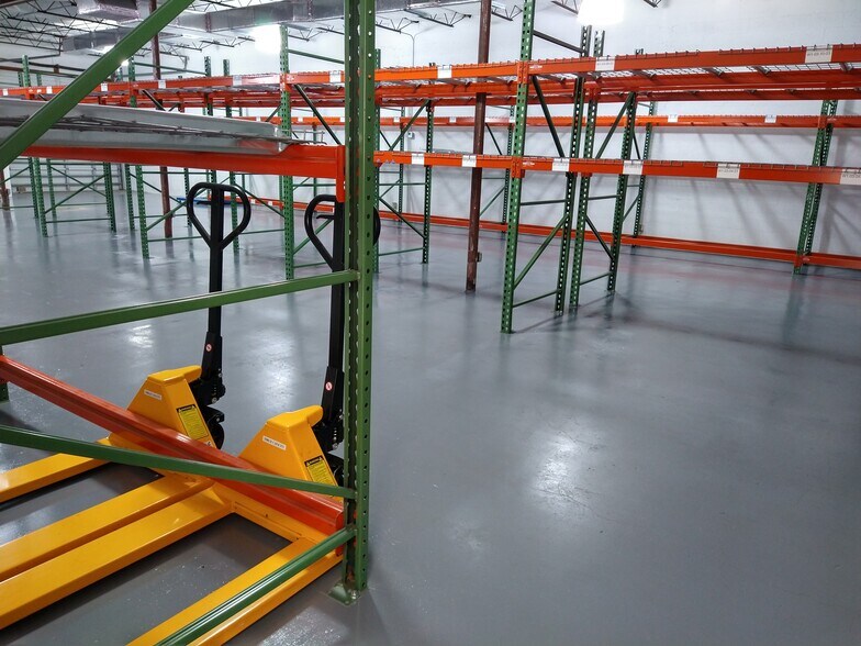 3501 NW 10th Ave, Fort Lauderdale, FL à louer - Photo intérieure – Image 2 sur 12