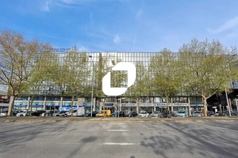 Bureau dans Évry-Courcouronnes à louer - Photo de l’immeuble – Image 2 sur 9