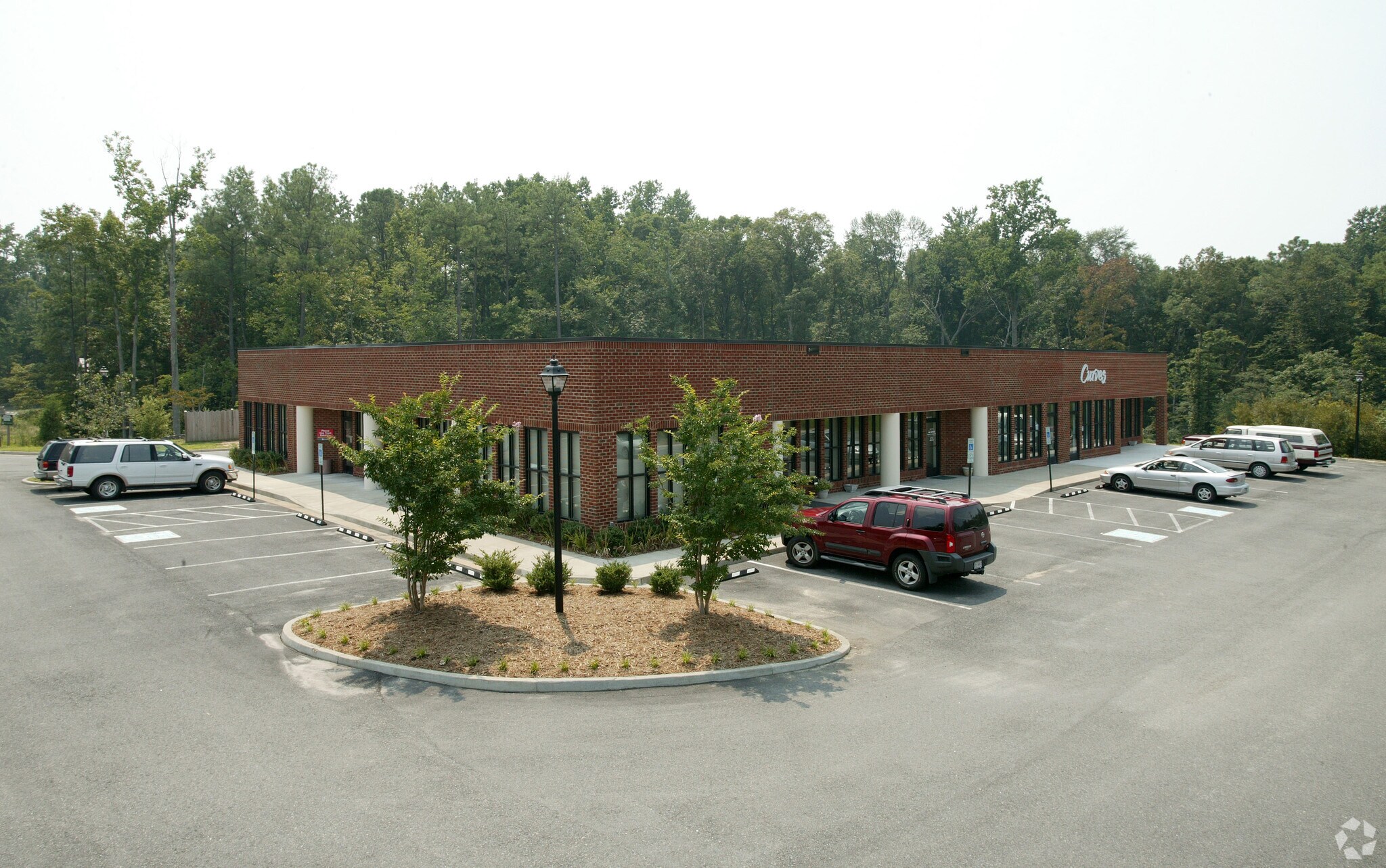 3991 E Williamsburg Rd, Sandston, VA à louer Photo principale– Image 1 sur 3