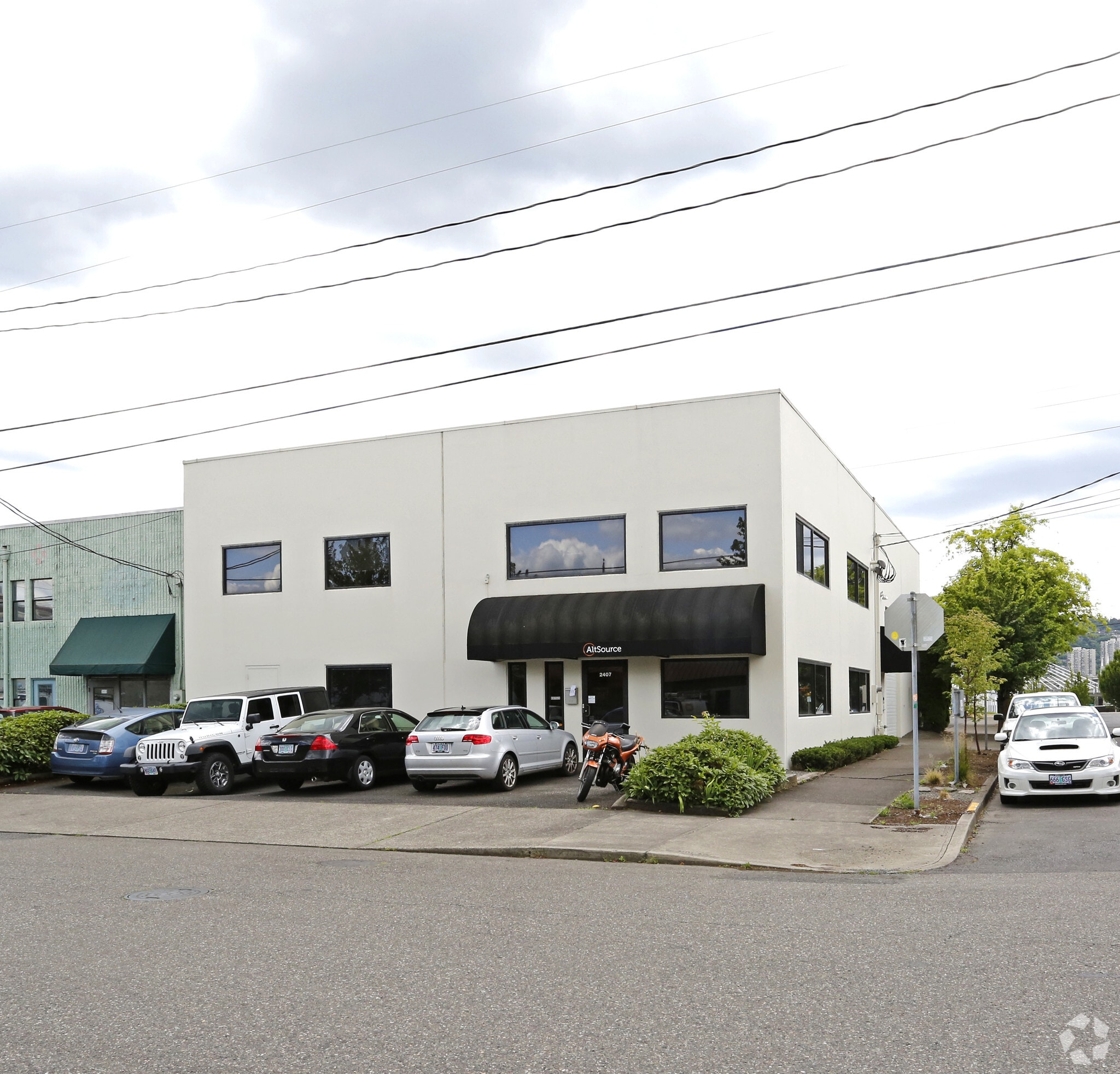 2407 SE 10th Ave, Portland, OR à vendre Photo principale– Image 1 sur 6