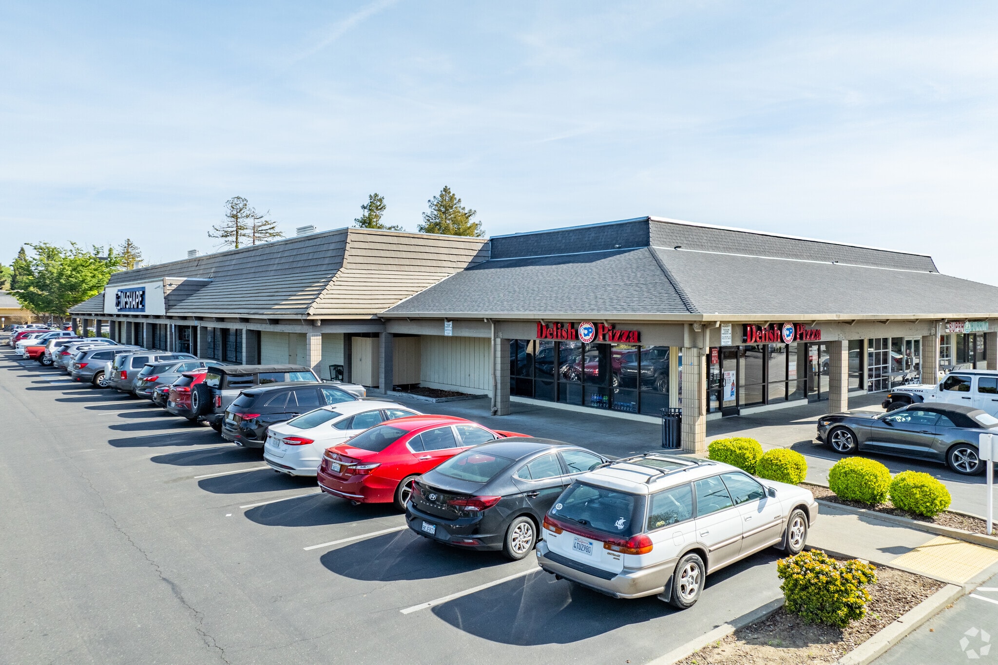 215-285 California St, Woodland, CA à louer Photo principale– Image 1 sur 7