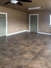 5103 Estes Pky, Longview, TX à louer Photo intérieure– Image 1 sur 5