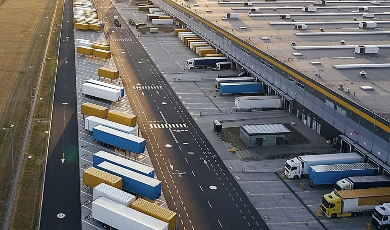 Industriel/Logistique dans Abbeville à louer Photo de l’immeuble– Image 1 sur 7