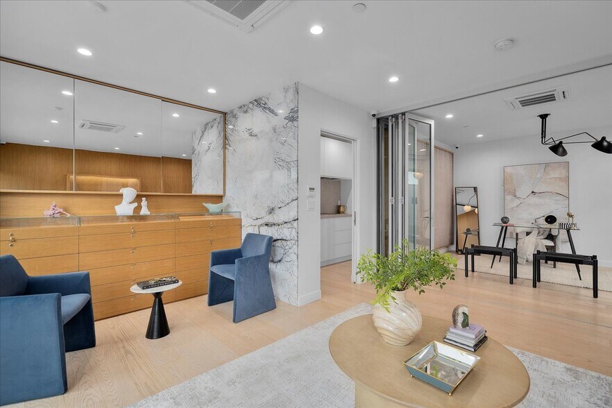 541 Rose Ave, Venice, CA à vendre - Photo de l’immeuble – Image 3 sur 19