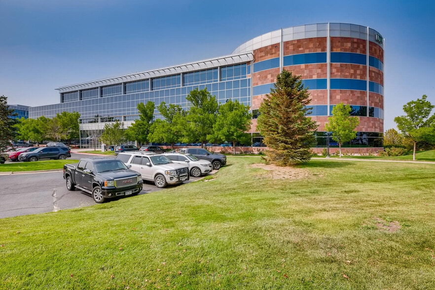 1745 Shea Center Dr, Highlands Ranch, CO à louer - Photo principale – Image 1 sur 8
