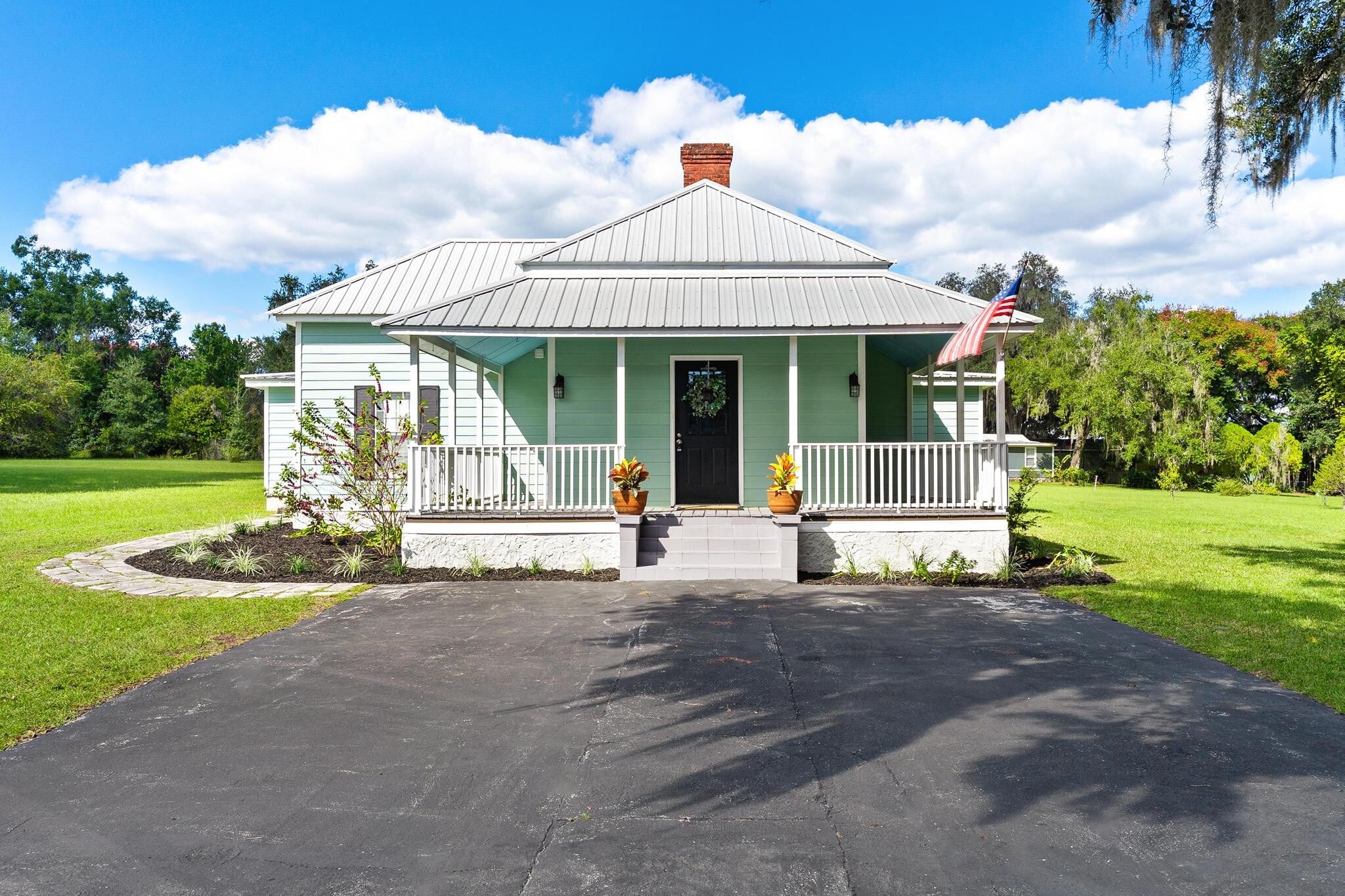 229 W McClendon St, Lady Lake, FL à vendre Photo principale– Image 1 sur 16