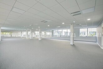 18 Rue Grange Dame Rose, Vélizy-Villacoublay à louer Photo intérieure– Image 1 sur 10