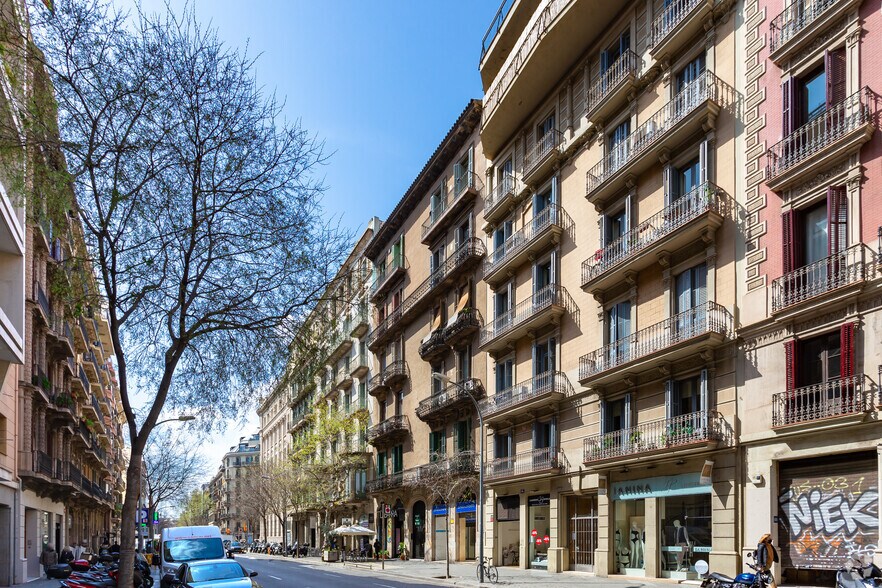 Carrer del Rosselló, 231, Barcelone, Barcelona à louer - Photo de l’immeuble – Image 3 sur 5