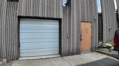 1800 Pioneer Creek Ctr, Maple Plain, MN à louer - Vidéo sur l’annonce professionnelle