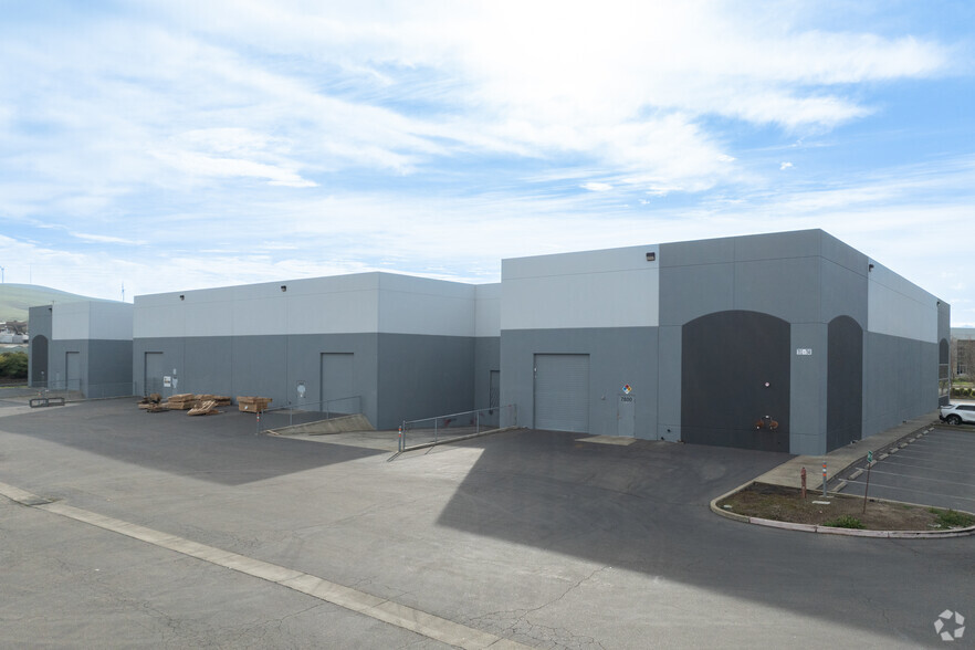 7800-7848 Las Positas Rd, Livermore, CA à louer - Photo de l’immeuble – Image 3 sur 8