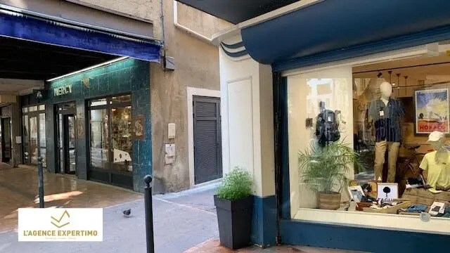 Local commercial dans Carpentras à vendre - Photo de l’immeuble – Image 2 sur 11