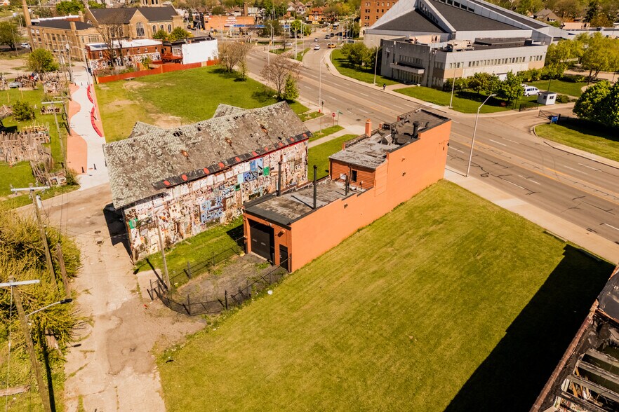 6349 Grand River Ave, Detroit, MI à vendre - Photo de l’immeuble – Image 2 sur 10