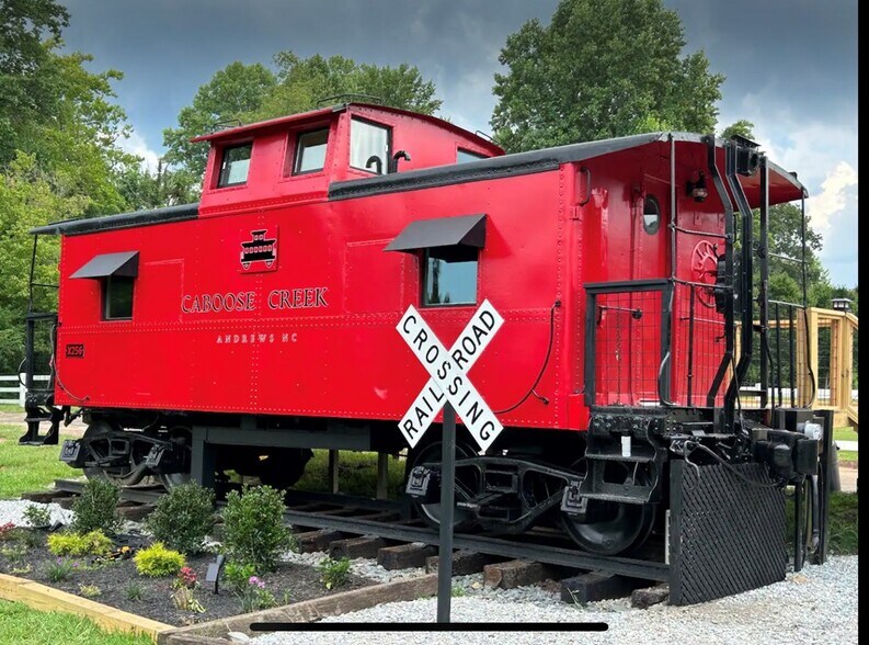 45 Caboose Creek Ln, Andrews, NC à vendre - Photo de l’immeuble – Image 3 sur 23