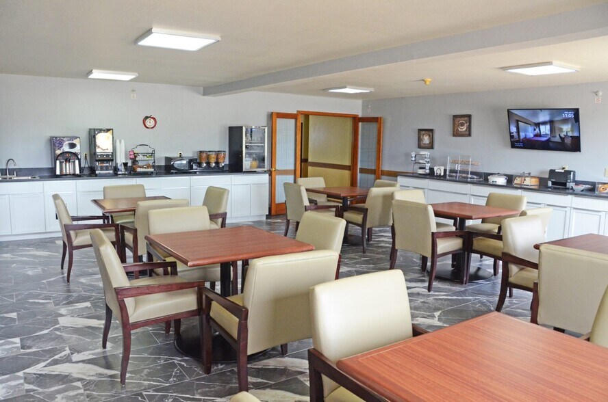 1150 E Linn St, Canton, IL à vendre - Photo de l’immeuble – Image 3 sur 5