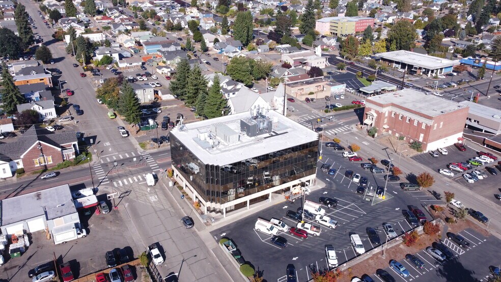 400 Warren Ave, Bremerton, WA à vendre - Photo de l’immeuble – Image 3 sur 8