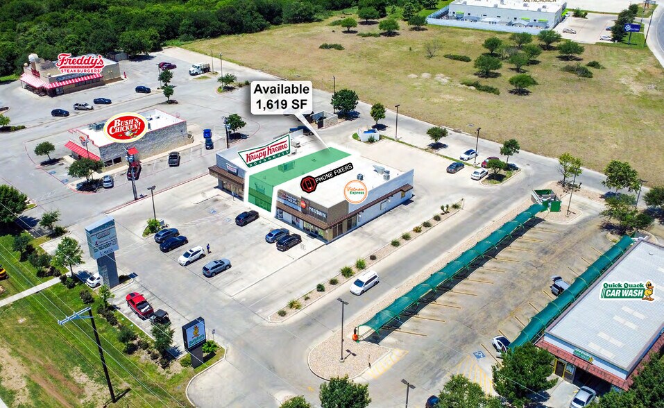 8815 Potranco Rd, San Antonio, TX à louer - Photo de l’immeuble – Image 2 sur 4