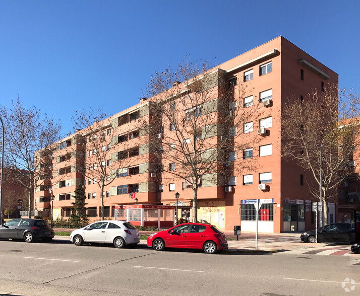 Calle Manacor, 3, Humanes de Madrid, Madrid à vendre - Photo de l’immeuble – Image 2 sur 2