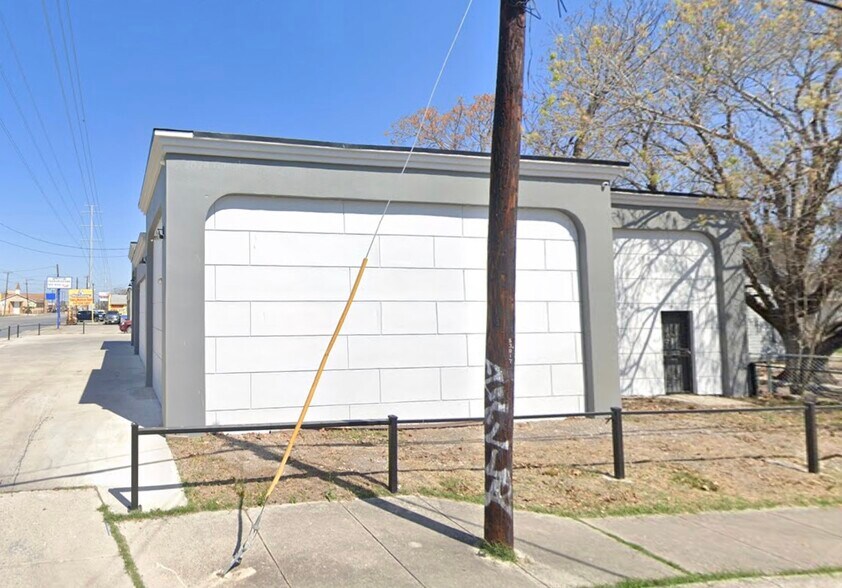 3012 Pleasanton Rd, San Antonio, TX à vendre - Photo de l’immeuble – Image 2 sur 9