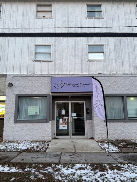 428 Main St, Slippery Rock, PA à louer - Photo de l’immeuble – Image 2 sur 5