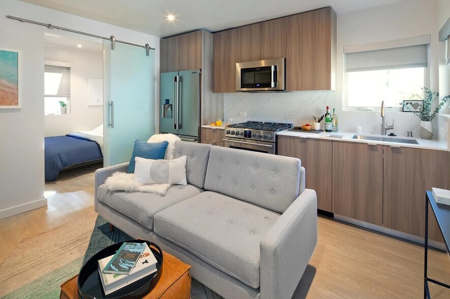 1446-1448 Yale St, Santa Monica, CA à vendre - Photo de l’immeuble – Image 3 sur 32