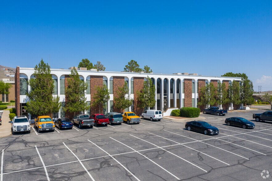 4141 Pinnacle St, El Paso, TX à louer - Photo principale – Image 1 sur 3