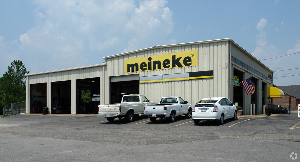 6017 Yadkin Rd, Fayetteville, NC à louer - Photo de l’immeuble – Image 2 sur 2