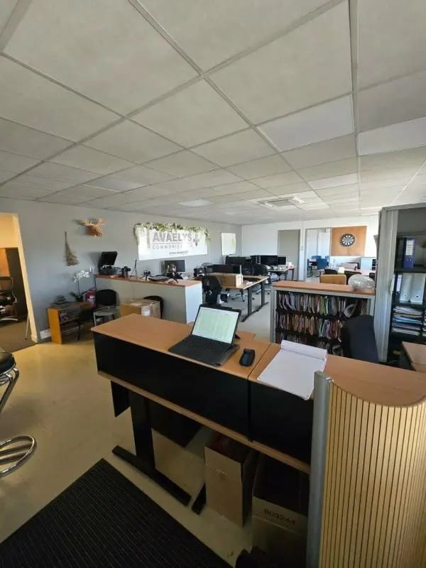 Plus de détails pour 92 Boulevard De L'Europe, Vitrolles - Bureau, Industriel/Logistique à louer