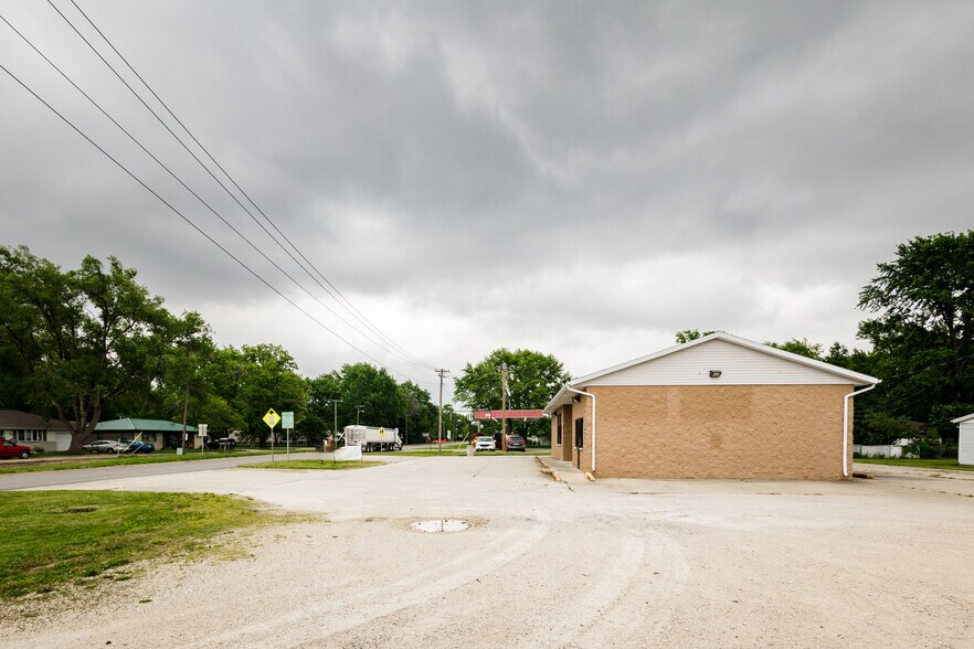 417 N Saint John St, Bethany, IL à vendre - Photo de l’immeuble – Image 3 sur 24