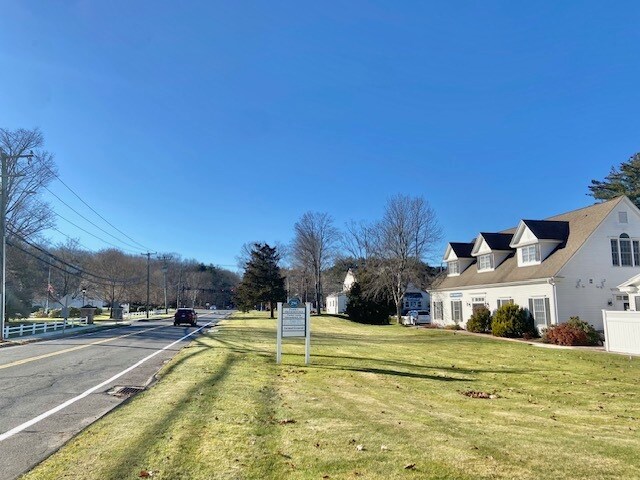 296 Country Club Rd, Avon, CT à louer - Photo de l’immeuble – Image 3 sur 9