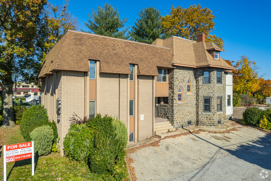 83 S Eagle Rd, Havertown, PA à vendre - Photo principale – Image 1 sur 5