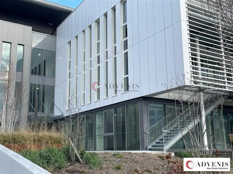 Bureau dans Mérignac à louer - Photo de l’immeuble – Image 2 sur 9