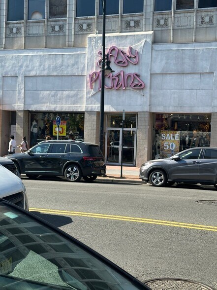 76-80 Broad St, Elizabeth, NJ à louer - Photo de l’immeuble – Image 2 sur 3