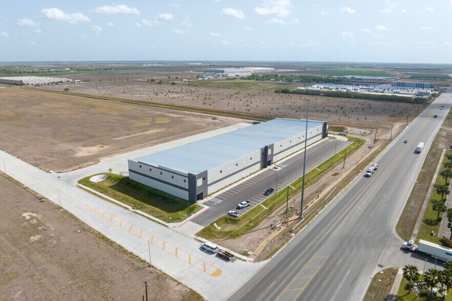 890 Military Highway, Pharr, TX à vendre - Aérien – Image 3 sur 16