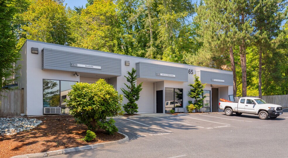 901 Rainier Ave N, Renton, WA à louer - Photo de l’immeuble – Image 1 sur 7