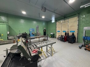 81 Elm St, Biddeford, ME à vendre Photo intérieure– Image 2 sur 4