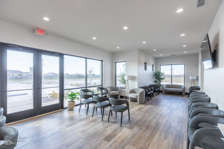 6743 Memorial Dr, Abilene, TX à louer - Photo de l’immeuble – Image 3 sur 10