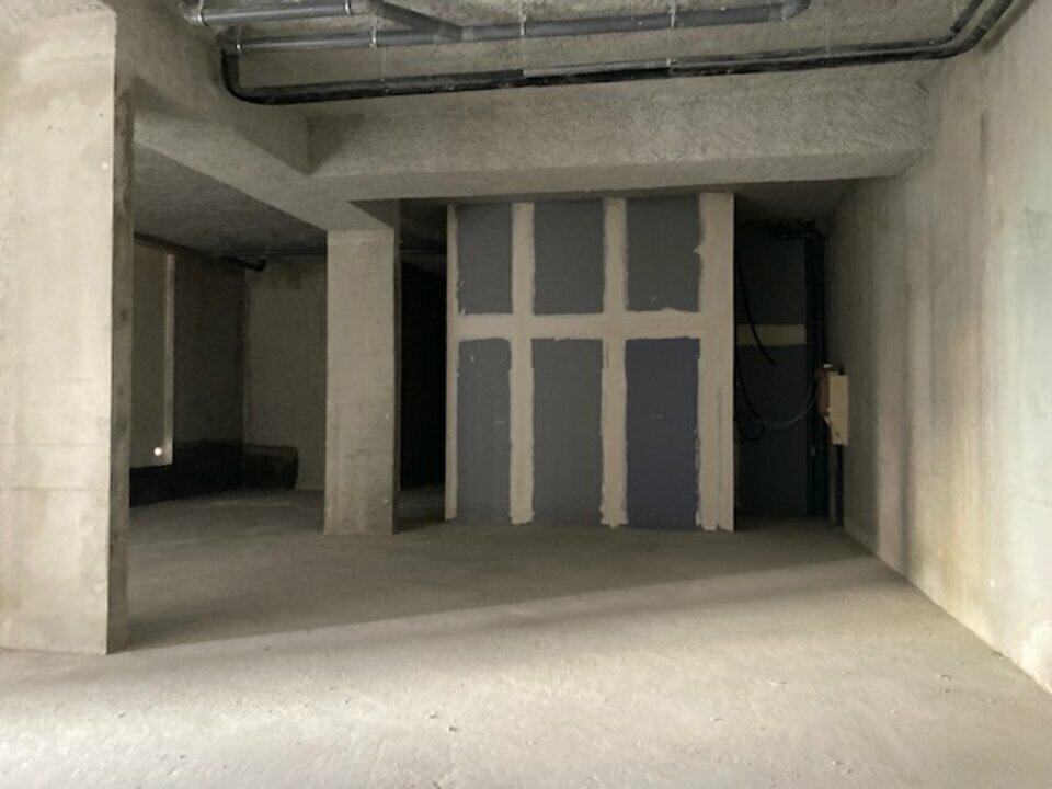 Local commercial dans Aubervilliers à louer Photo intérieure– Image 1 sur 11