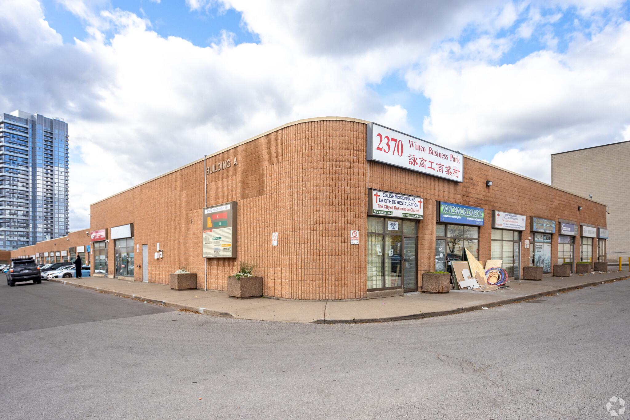 2370 Midland Ave, Toronto, ON à vendre Photo principale– Image 1 sur 5