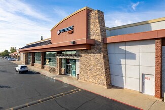 Plus de détails pour 685 W Foothill Blvd, Upland, CA - Local commercial à louer