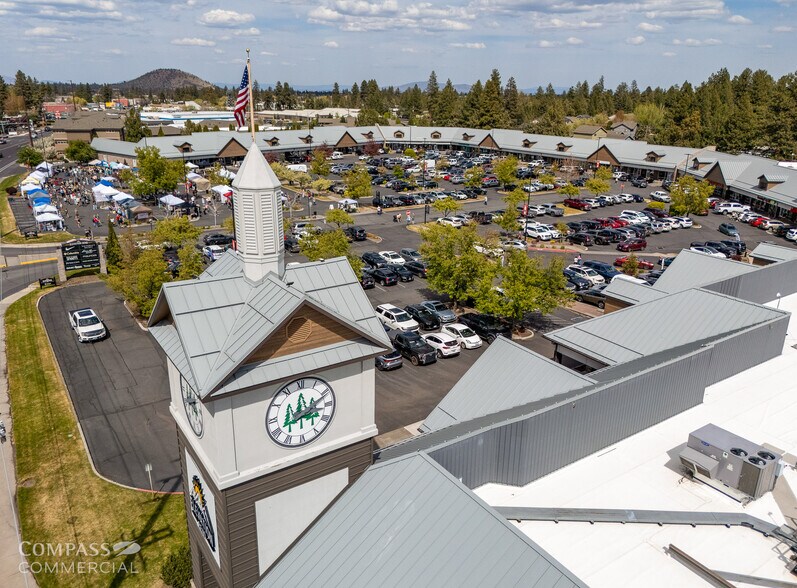 61334 S Highway 97, Bend, OR à louer - Photo de l’immeuble – Image 2 sur 26