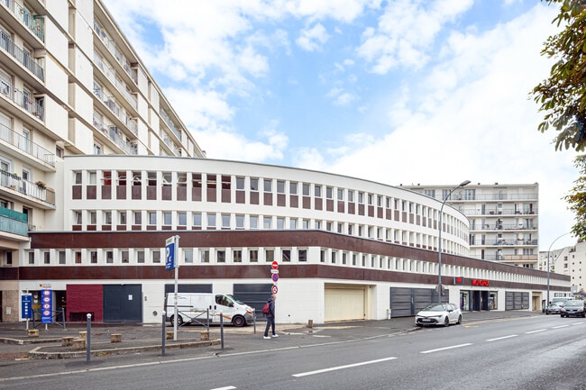 Plus de détails pour 22 Boulevard Gambetta, Issy-les-Moulineaux - Bureau à louer