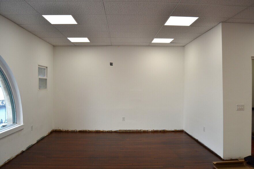 48 Commerce St, Newark, NJ à louer - Photo intérieure – Image 3 sur 19