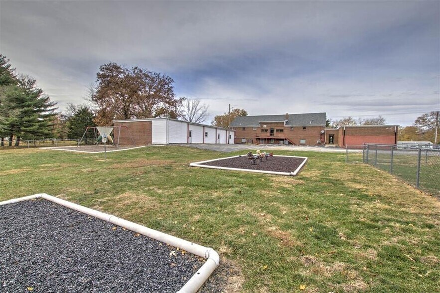 1050 S 44th St, Decatur, IL à vendre - Photo de l’immeuble – Image 2 sur 2