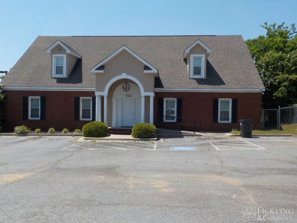 2357 Pio Nono Ave, Macon-Bibb, GA à vendre Photo de l’immeuble– Image 1 sur 17