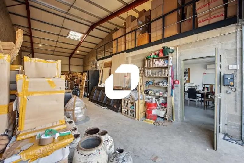 Bureau dans Limours à louer - Photo intérieure – Image 2 sur 14